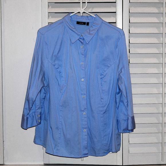 PLUS Apt. 9 Blouse size 2X (115) - Picture 1 of 4